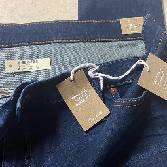 Madewell Taller 9" High-Rise Skinny Jeans in Larkspur Wash: TENCEL Denim Edition - Picture 3 of 11